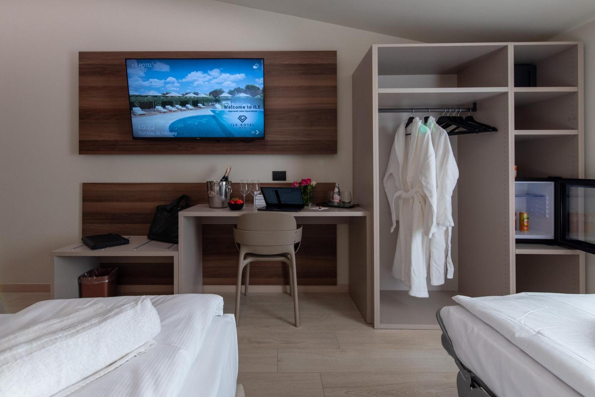 Ile Hotel بسكييرا ديل غاردا المظهر الخارجي الصورة