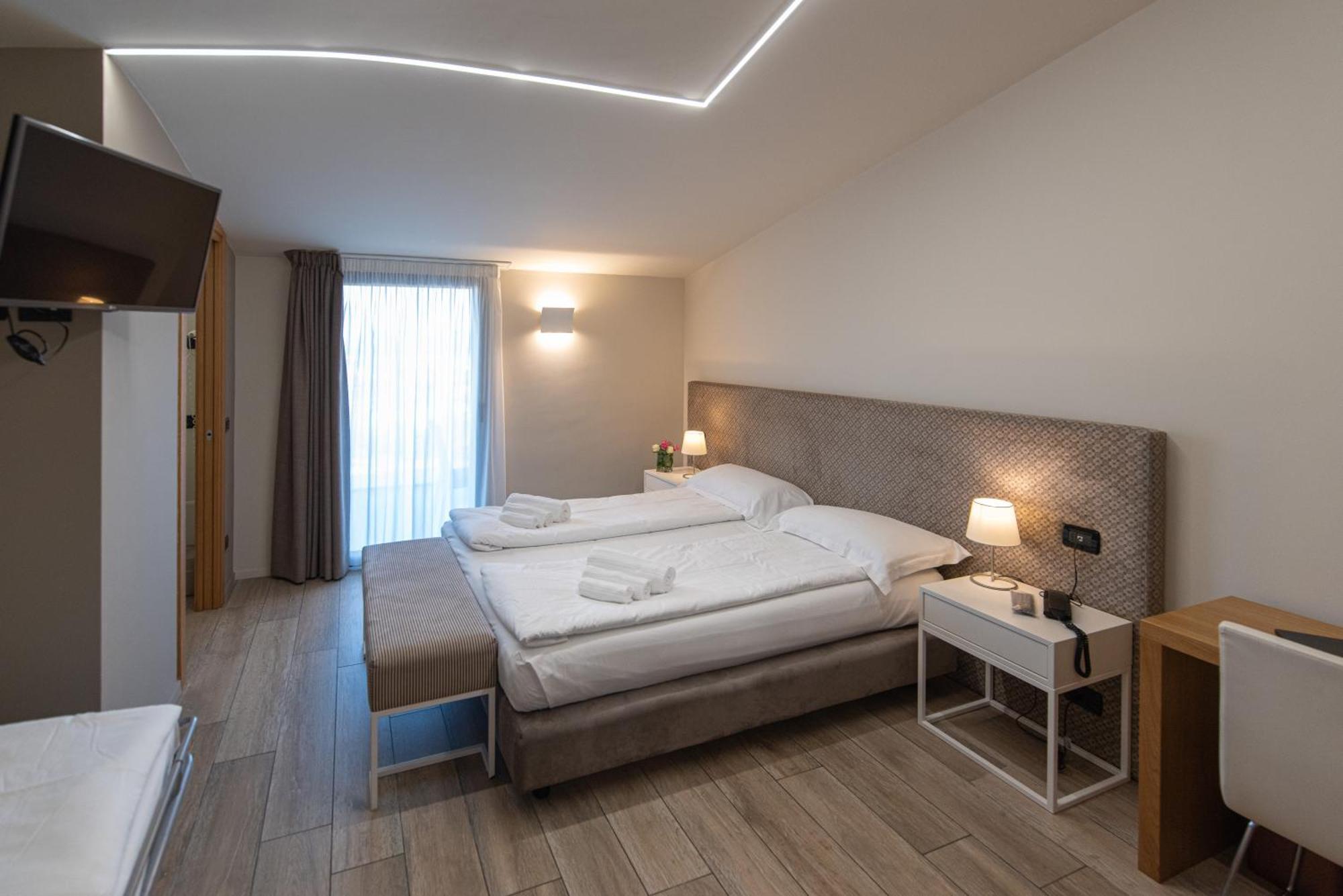 Ile Hotel بسكييرا ديل غاردا المظهر الخارجي الصورة